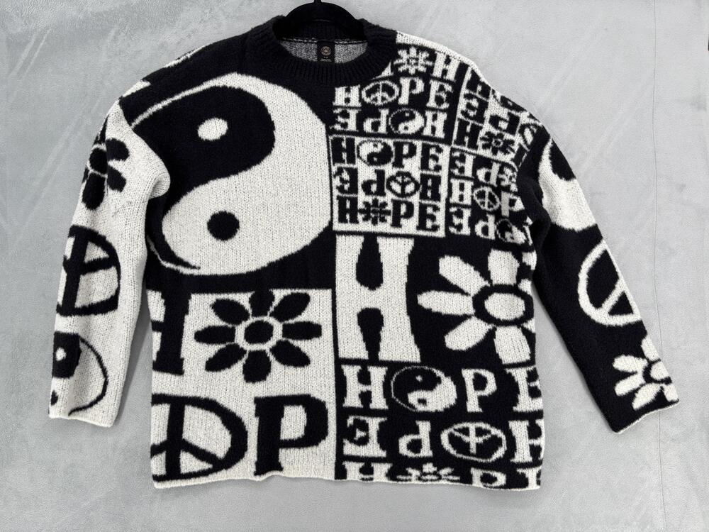 Urban Outfitters Sweater Womens Large Black White Peace Yin Yang Flower Knit